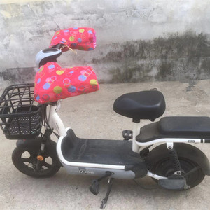 Fundas para manillar de patinete eléctrico, cálidas, a prueba de viento, gruesas, de talla única, para vehículos eléctricos y patinetes - Product Image 1