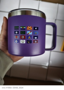 แก้วกาแฟแบบพกพาเคลือบสีฝุ่นแบบขายส่ง แก้วน้ำสแตนเลสสุญญากาศสองชั้น ขนาด 12 ออนซ์ 14 ออนซ์ พร้อมฝาปิดสำหรับใช้ในรถยนต์ - Product Image 4