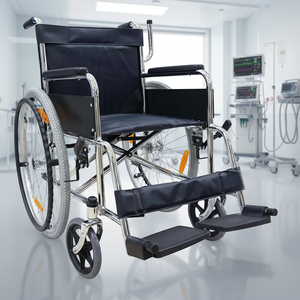 Cadeira de Rodas Manual de Aço Cromado CA9041 com Suporte, Estrutura de PVC de Boa Qualidade, Construção Durável Garante Longevidade - Product Image 3