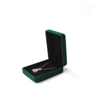 Elegant Custom Logo Iron Jewelry <b>Box</b> Velvet Clamshell Rings <b>Earring</b> Necklace Bracelet Pendant Corduroy Jewelry <b>Gift</b> Packaging - Product Image 5