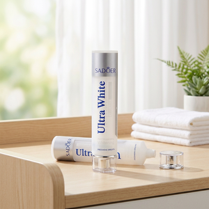Tube souple translucide blanc en LDPE, texte bleu personnalisé, impression sérigraphique, bouchon à vis transparent argenté, cosmétique - Product Image 3