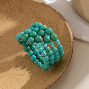 2023 nouveauté bijoux de mode perle Bracelet perlé femmes Simple Multi couches enveloppé bras vert perle <span class=keywords><strong>manchette</strong></span> Bracelet Bracelet - Product Image 3