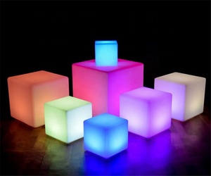 <span class=keywords><strong>Tabouret</strong></span> en cube d'éclairage <span class=keywords><strong>de</strong></span> meubles LED RVB modernes <span class=keywords><strong>Tabouret</strong></span> <span class=keywords><strong>de</strong></span> <span class=keywords><strong>bar</strong></span> amusant télécommandé avec changement <span class=keywords><strong>de</strong></span> couleur pour <span class=keywords><strong>bar</strong></span> à domicile et ferme - Product Image 4