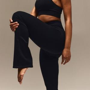 Lagging Yoga Apparel Gym Leggings doux pour femmes Fournisseur Olive Sport Leggings sans couture personnalisés - Product Image 4