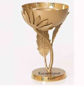 Cuenco de quemador de incienso dorado decorativo elegante con soporte de hojas - Product Image 1