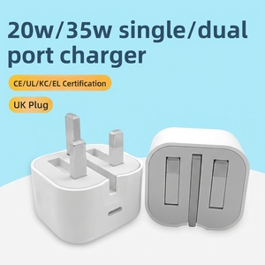 Caricabatterie <span class=keywords><strong>e</strong></span> Cavo Type-C con Certificazione CE, Spina UK, Ricarica Rapida PD20W/35W per Dispositivi con Design Pieghevole a Tre Gambe - Product Image 1