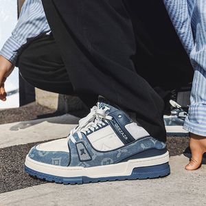 Chaussures de skate plates de luxe de créateur, baskets décontractées tendance pour hommes, chaussures de marche décontractées d'extérieur pour jeunes, pour femmes et hommes - Product Image 2