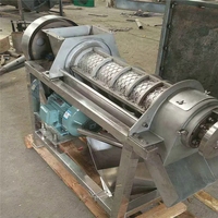 Industriële koudgeperste ananaspersmachine en kokosmelk-extractor