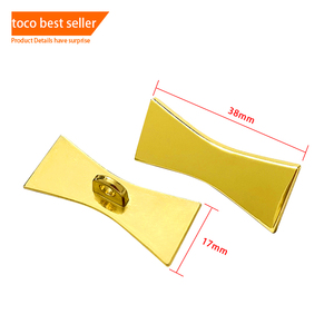 Toco China sofá largo con botón de Metal Dastener flor <span class=keywords><strong>pistola</strong></span> sujetador europeo cristal diamante Tuffed botones conjunto muebles sofá - Product Image 2