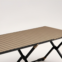 Table pliante d'extérieur en acier carbone, portable et résistante à la rouille, design contemporain à base en X, capacité 4-8 personnes