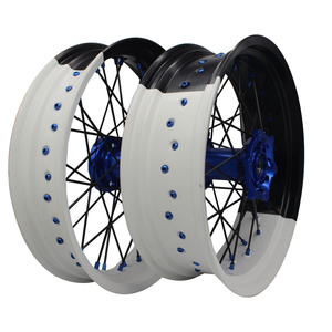 Juego de ruedas <span class=keywords><strong>Super</strong></span> <span class=keywords><strong>Motard</strong></span> de aleación de aluminio para motocicleta Bicolor de 17 pulgadas para YAMAHA WR 250F 450F YZ 250 YZF450 - Product Image 2