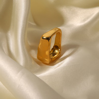 Chunky 18 Karat vergoldeter Edelstahl Geometric Square Wide Cool Rings Schmuck