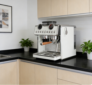 Macchina da Caffè Commerciale con Macinacaffè Integrato, Macchina Automatica per Espresso Professionale per Bar e Caffetterie - Product Image 1