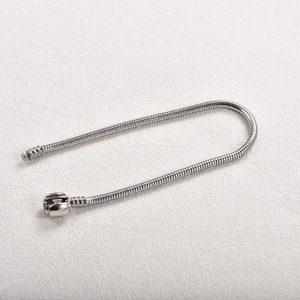Bracelet en acier inoxydable style punk avec chaîne serpent et fermoir coulissant réglable, couleur argent, unisexe, pour occasions festives - Product Image 6