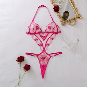 Body sexy à col licou brodé floral, lingerie en maille transparente ajourée, teddy sculptant artisanal pour femme - Product Image 2
