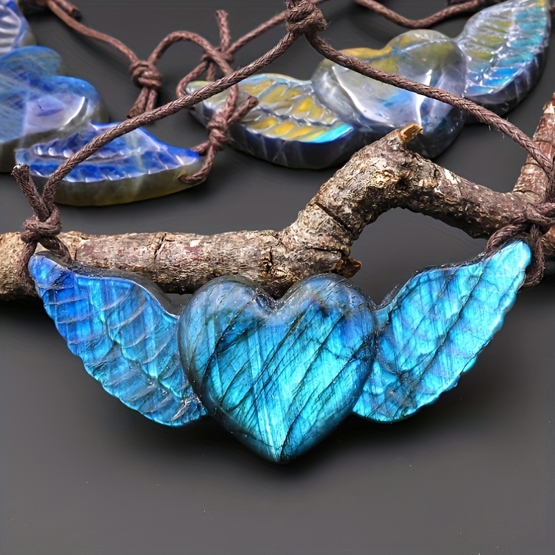 Coeur en labradorite bleu