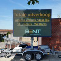 Écrans d'affichage publicitaire portables d'extérieur, panneaux LED solaires variables, signalisation de massage, remorque VMS