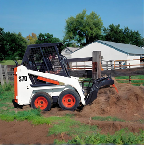 รถตักล้อยางขนาดเล็ก รุ่น S70 สำหรับ Bobcat ได้รับการรับรองมาตรฐาน CE เหมาะสำหรับงานวิศวกรรมเทศบาล ประหยัดพลังงาน พร้อมราคาที่ดีที่สุด - Product Image 1