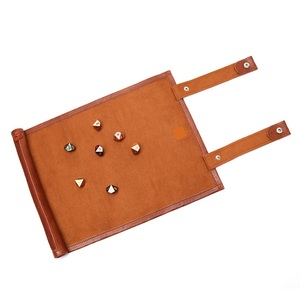 Plateau à dés en cuir PU grande capacité - Tapis à dés enroulable et support pour jeux de dés polyédriques, surface de jeu souple pour D&D et jeux de rôle de table - Product Image 1