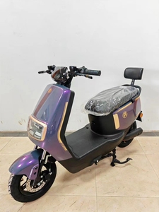 Y4-N1 1000W <span class=keywords><strong>Moto</strong></span> Elettrica Vintage ad Alta Velocità con Batteria 72V per Adulti - Product Image 2