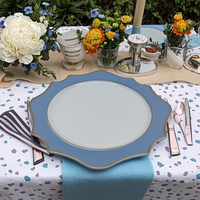 Blue Rim Vintage Romantique Élégant 13 Pouces Couverts De Mariage Assiette À Dîner Plateau De Chargeur En Plastique pour Plats et Assiettes