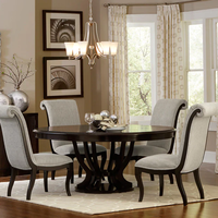 Mobilier de Salle à Manger de Luxe Style Saoudien, Table et Chaises Rondes en Chêne Massif, Matière Bois, pour 4 à 6 Personnes, Livré à Dubaï et au Qatar