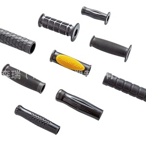 Fundas de plástico GripWorks para mangos de 22 mm y 25 mm, PVC liso y texturizado, certificado SGS, para herramientas de jardín - Product Image 3