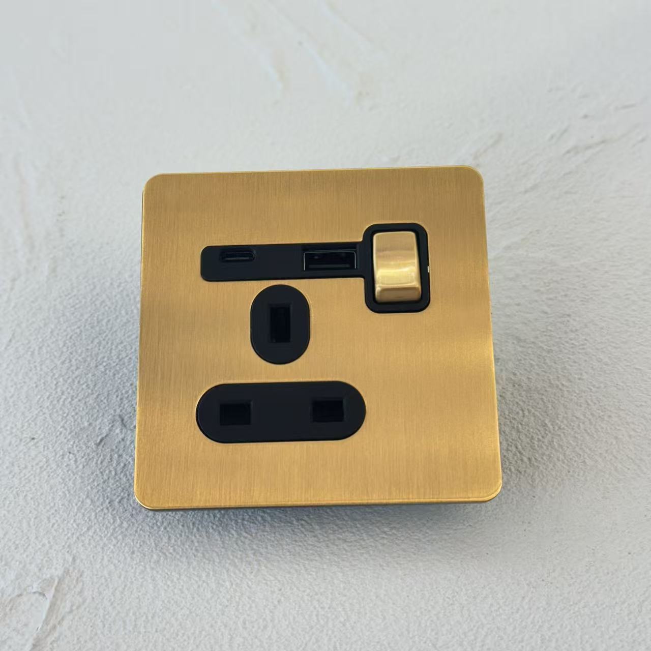 1 gang 13A socket usb/type-c