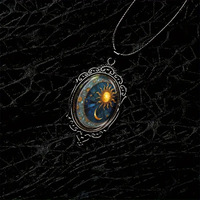Série Halloween - Charmant collier avec pendentif ovale en verre, bijoux soleil et lune avec cadre noir, accessoires de mode pour femmes