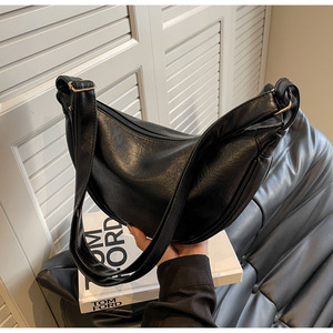 Bolso de hombro/bolso cruzado/bolso tipo bandolera/bolso casual simple/bolso tipo dumpling/bolso de PU suave de alta calidad para mujer. - Product Image 4