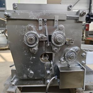 เครื่องทำแป้งข้าวโพดอัตโนมัติขนาดเล็กอเนกประสงค์สำหรับ<span class=keywords><strong>ทำ</strong></span>แผ่น<span class=keywords><strong>แป้ง</strong></span>ข้าวโพด แผ่น<span class=keywords><strong>แป้ง</strong></span>ธัญพืช และแผ่นตอร์ติญ่า - Product Image 3