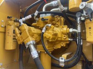 Excavatrice sur chenilles d'occasion CAT 330D, 30 tonnes, Caterpillar 330D 330D2L, avec accessoire tarière certifié CE, également compatible CAT 320D - Product Image 6