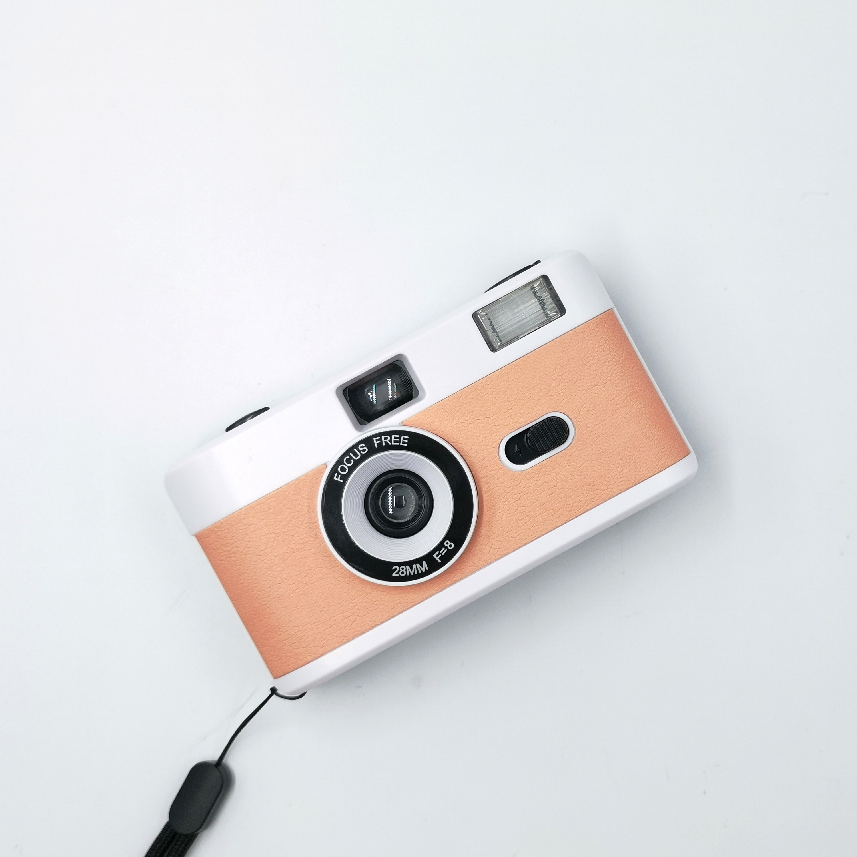 Blanc avec rose orangé