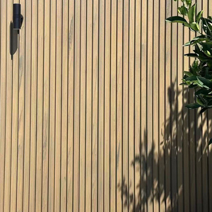 Pannelli Murali Moderni Classici di Qualità Garantita, Resistenti all'Umidità, <span class=keywords><strong>in</strong></span> Composito <span class=keywords><strong>Legno</strong></span>-Plastica Impermeabile per Rivestimenti Esterni WPC - Product Image 2