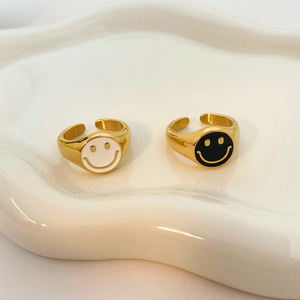 Anello sorridente in acciaio <span class=keywords><strong>al</strong></span> titanio placcato in oro 18K joyas de acero inossidabile <span class=keywords><strong>al</strong></span> por mayor olio a goccia simpatico anello di apertura del <span class=keywords><strong>sorriso</strong></span> - Product Image 1