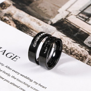 Bague géométrique élégante en acier inoxydable plaqué noir avec incrustation de diamants blancs et noirs sertis en canal, bijoux de mariage unisexe SA1068 - Product Image 3