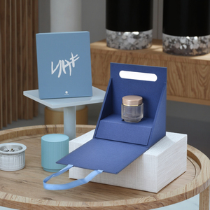 Cajas rígidas portátiles magnéticas personalizadas Juegos de maquillaje de lápiz labial Cinta triangular Caja de regalo cosmética con asa - Product Image 2