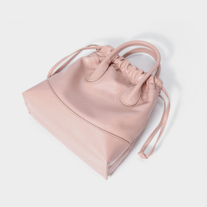 Bolso Tipo Cubo de Cuero Genuino de Alta Gama 2025, Bolso de Hombro Versátil para el Trabajo con Cierre de Botón y Forro de Poliéster - Product Image 6