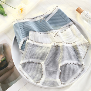 Mutandine da Donna in Cotone <span class=keywords><strong>a</strong></span> Righe Verticali con Volant, Tinta Unita, Multicolore, Casual per Uso Quotidiano - Vendita all'Ingrosso - Product Image 1