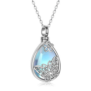 Collana con ciondolo a forma di farfalla e fiore per donna, con pietra di luna colorata, catena cava per clavicola, gioielli dolci e alla moda. - Product Image 1
