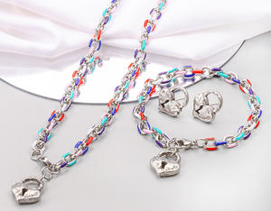 Solicita Catálogo <span class=keywords><strong>UNO</strong></span> Juego <span class=keywords><strong>de</strong></span> Joyería <span class=keywords><strong>de</strong></span> Collar y Pulsera con Cadena <span class=keywords><strong>de</strong></span> Eslabones Coloridos y Candado <span class=keywords><strong>de</strong></span> Corazón <span class=keywords><strong>de</strong></span> <span class=keywords><strong>50</strong></span> Piezas Precio <span class=keywords><strong>de</strong></span> Fábrica al Por Mayor - Product Image 5