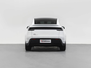 Tesla modeli Y beyaz SUV saf elektrikli Ultra konfor çevre dostu uzun menzilli araba aileler için - Product Image 4
