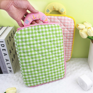 Bolsa de <span class=keywords><strong>forro</strong></span> de manga de ordenador portátil a cuadros de tablero de ajedrez personalizable de alta calidad para <span class=keywords><strong>MacBook</strong></span> iPad <span class=keywords><strong>Pro</strong></span> - Product Image 2