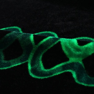 Verde negro 100% poliéster monje bata de tela de terciopelo - Product Image 4