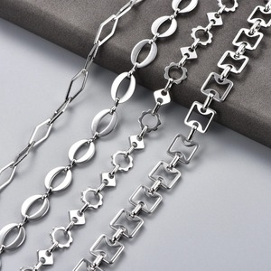 Collar de Cadena con Colgante de Flor Geométrica de Acero Inoxidable para Mujeres y Hombres, Estilo Punk, Color Plateado, Gargantilla Metálica, Accesorios de Joyería - Product Image 1