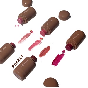 Barra de Colorete de Doble Uso para Labios y Mentón Estilo Hailey Haili, Tono Bronceado, Nueva Colección Rhode Skin - Product Image 1