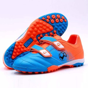 <span class=keywords><strong>Botas</strong></span> de fútbol de entrenamiento al aire libre Unisex profesional tacos zapatos <span class=keywords><strong>Cr7</strong></span> tobillo alto <span class=keywords><strong>botas</strong></span> de fútbol resistentes a impactos para hombres - Product Image 4