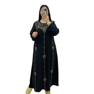 Impresionante Conjunto Étnico de Satén Bordado de Manga Larga hasta el Tobillo con Pantalones, Tela de Hilo Premium, Vestido de Noche Modesto - Product Image 1