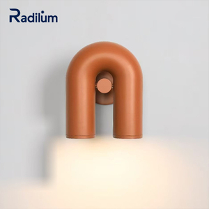 Vente en gros d'appliques murales minimalistes en forme de U avec éclairage en aluminium pour le couloir moderne chambre à coucher hôtel couloir accent - Product Image 1