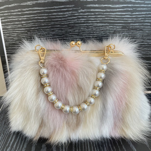 Elegante <span class=keywords><strong>Borsa</strong></span> Clutch in Vera Pelliccia di Volpe <span class=keywords><strong>con</strong></span> Manico in Perle, Lussuosa Pochette da Sera - Product Image 1
